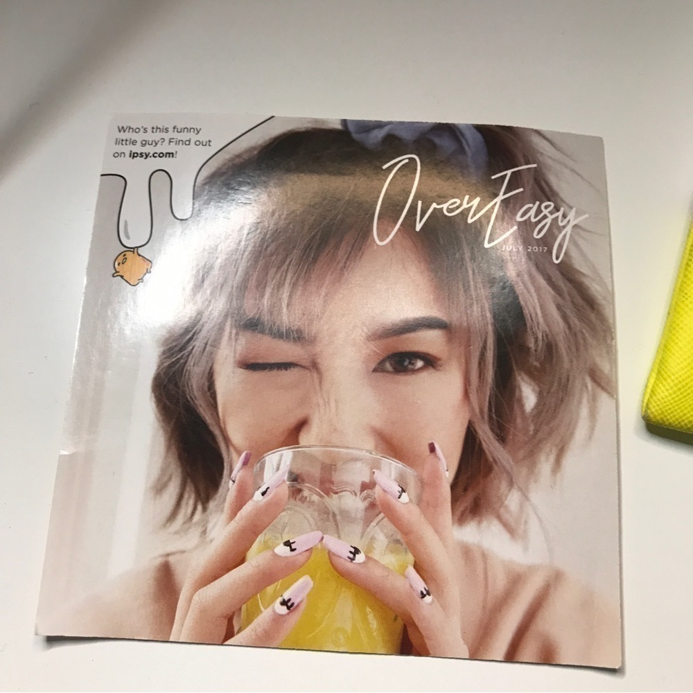 3/$15 Ipsy x gudetama mini pouch - Picture 4 of 7